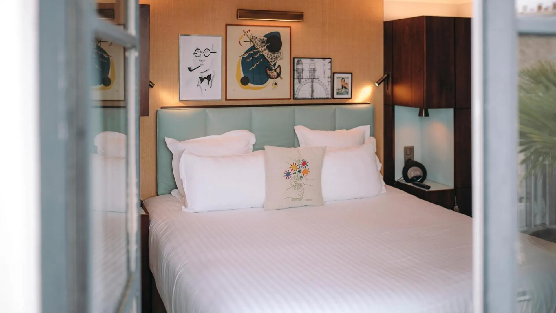 Hotel Eiffel Blomet