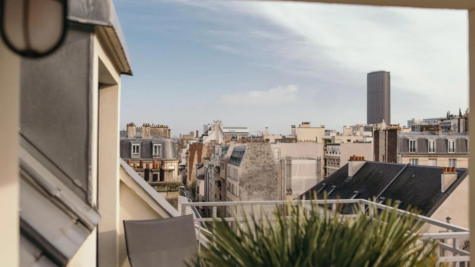 Eiffel Blomet Hotel Paris
