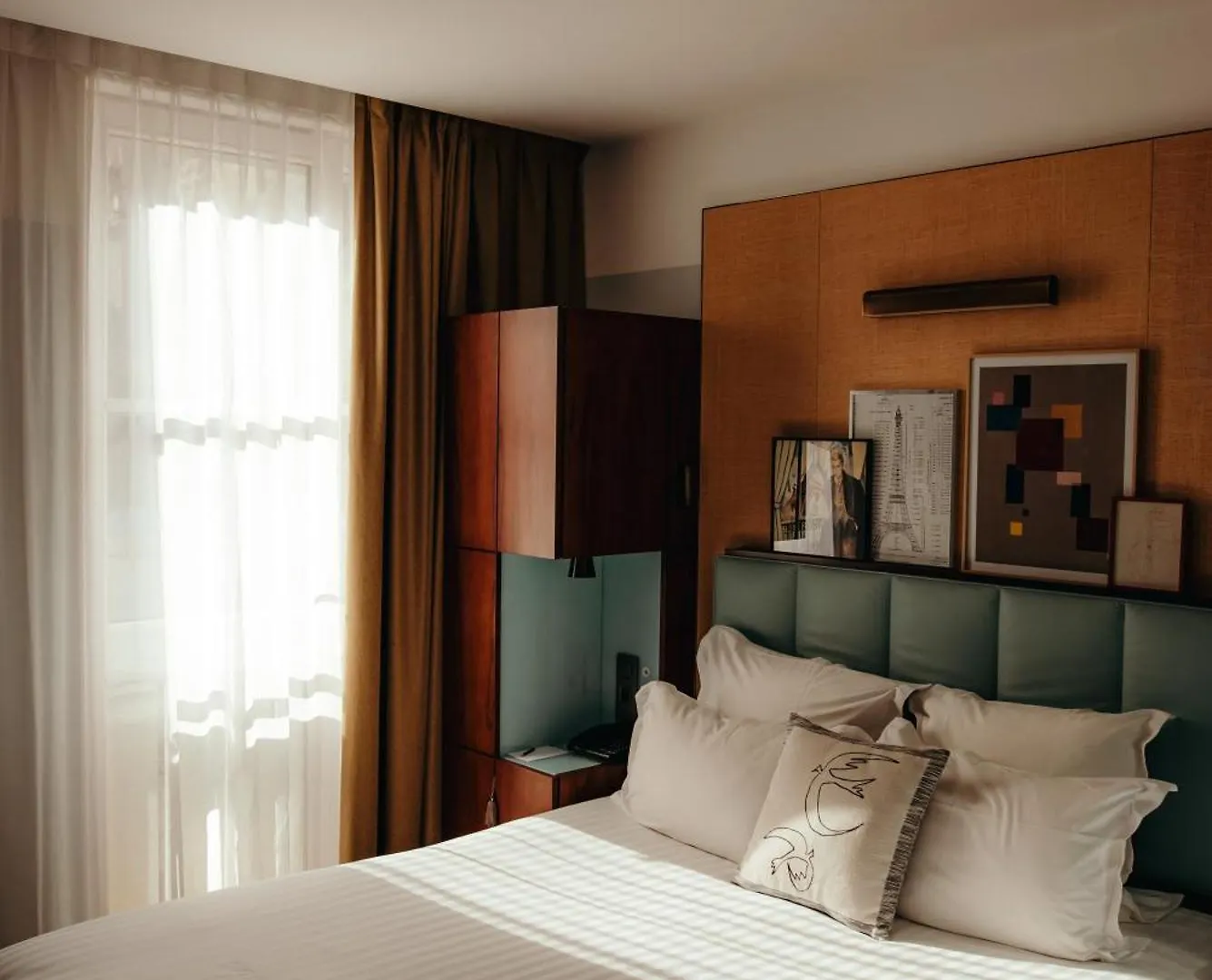 Eiffel Blomet 4* Paris