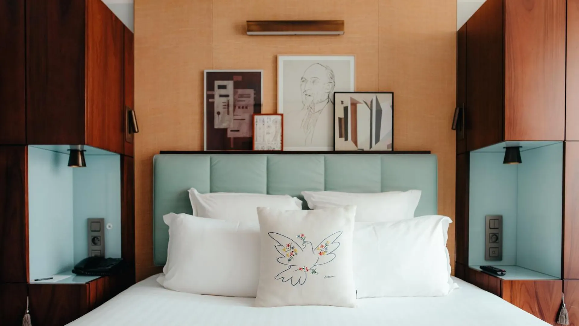 Hotel Eiffel Blomet