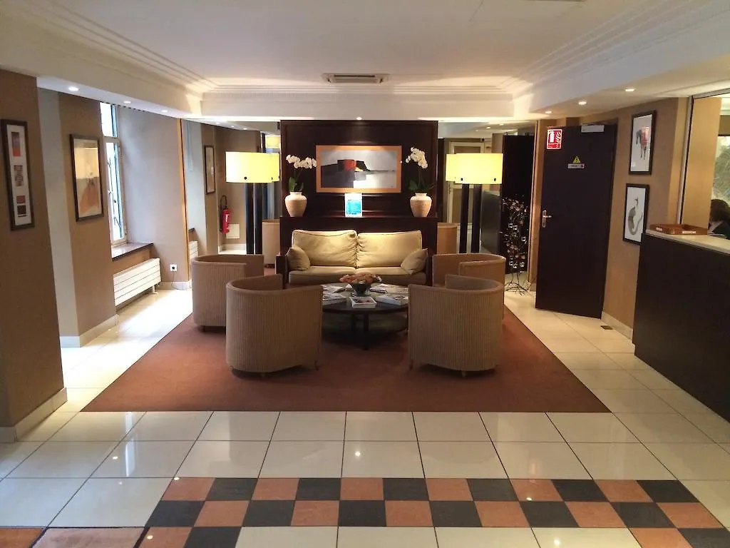 Hotel Eiffel Blomet Paris