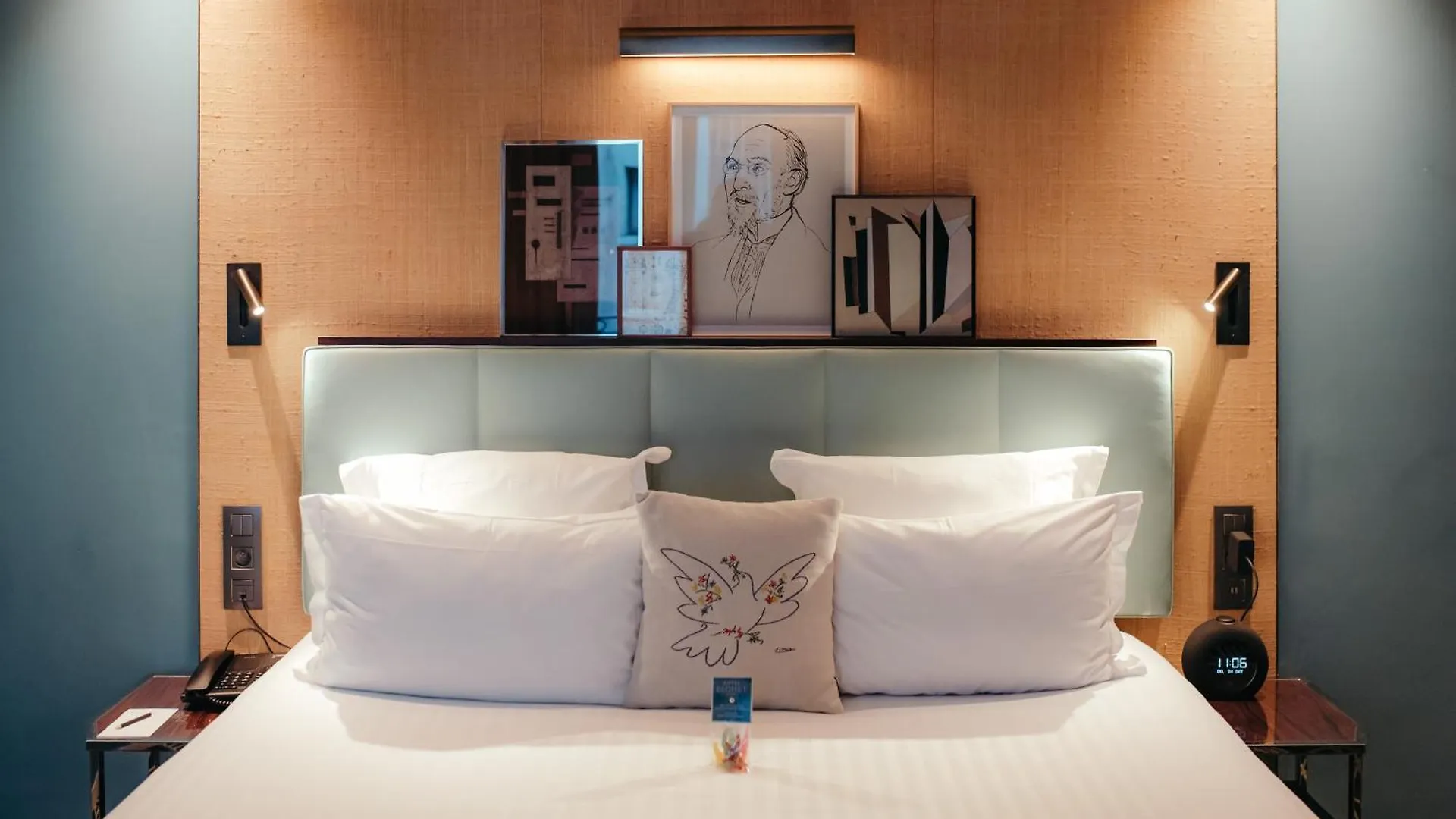Eiffel Blomet Hotel